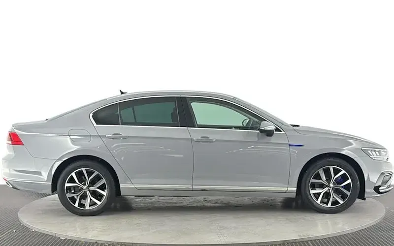 Used VW Passat GTE 218 HP (160 kW) 2021 Grey Sedan
