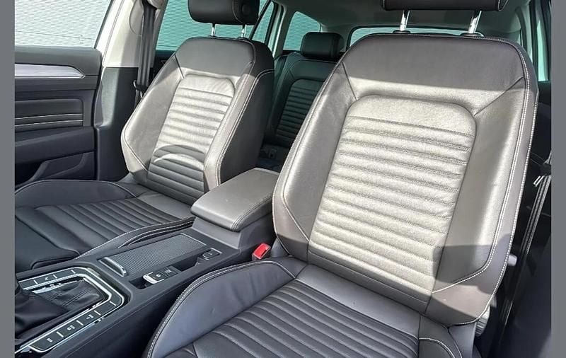 New VW Passat GTE 218 HP (160 kW) 2025 White Estate