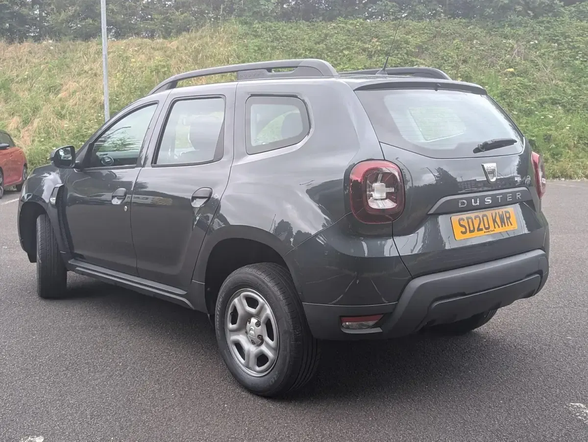 Used Dacia Duster Essentiel 100 HP (73 kW) 2020 Grey SUV