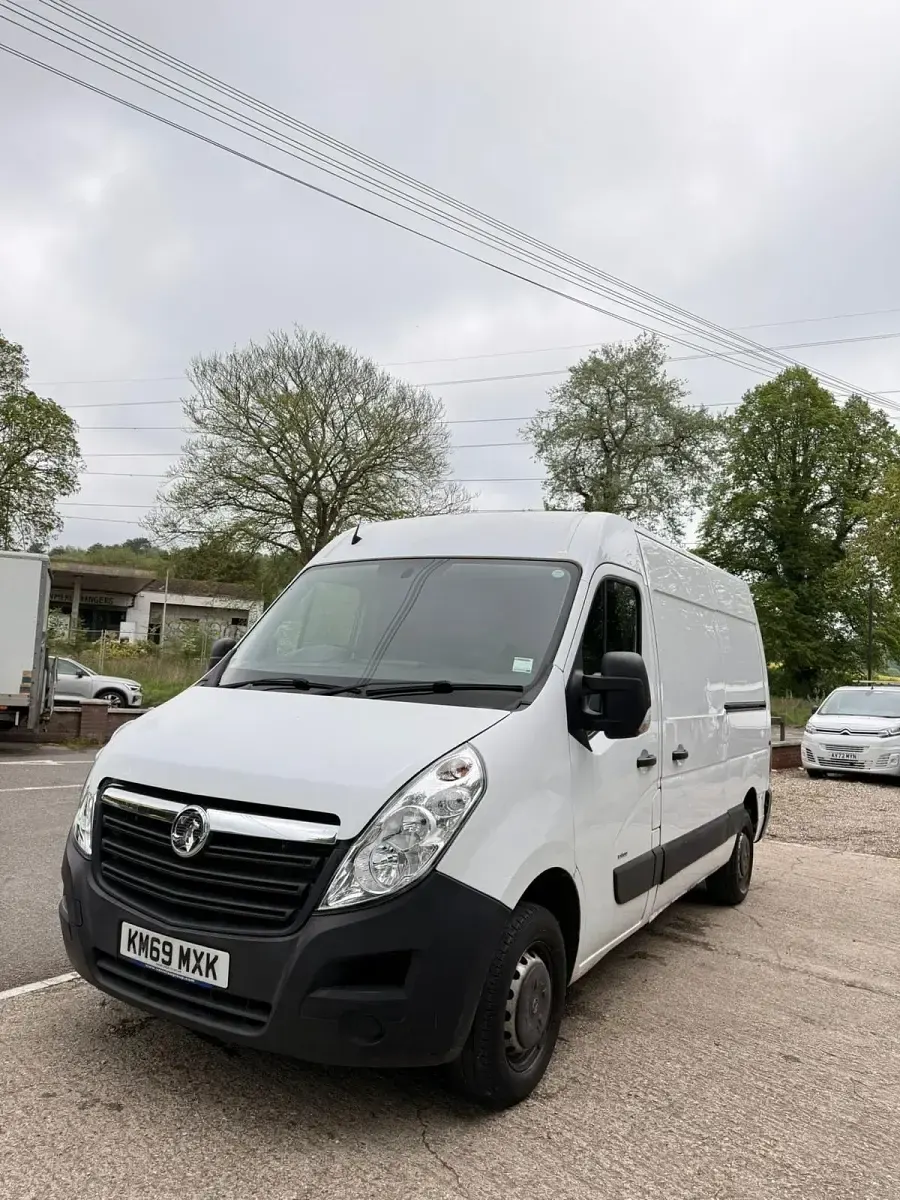 Begagnad Vauxhall Movano 2019 Vit Minibuss