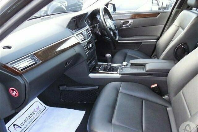 Used Mercedes E200 Classic 2010 Sedan