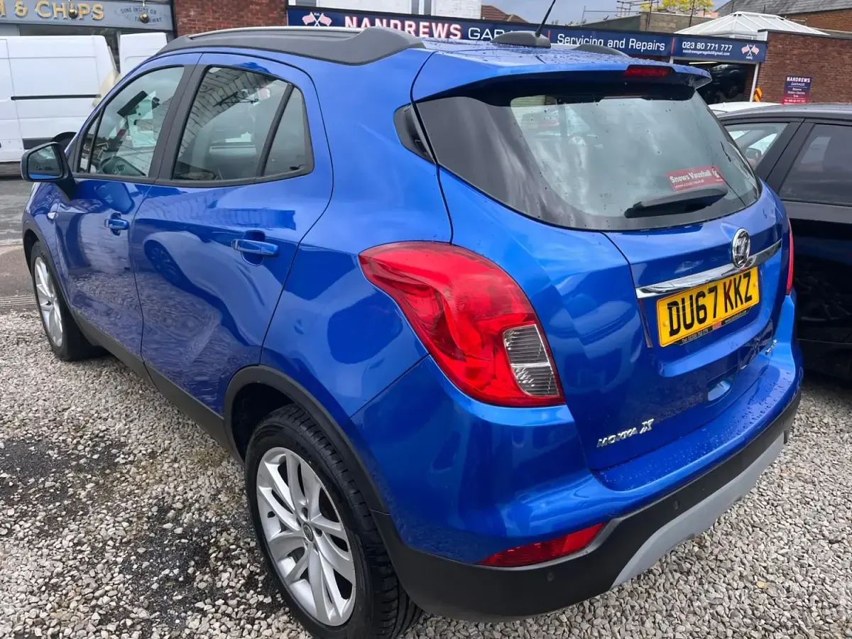 Second-hand Vauxhall Mokka X Design Edition 140 CP (102 kW) 2017 Albastru SUV
