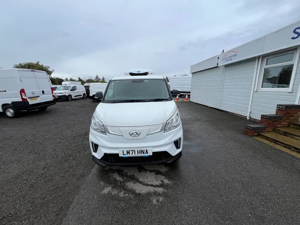 Used Maxus eDeliver 3 89 kW (122 HP) 2021 White Van