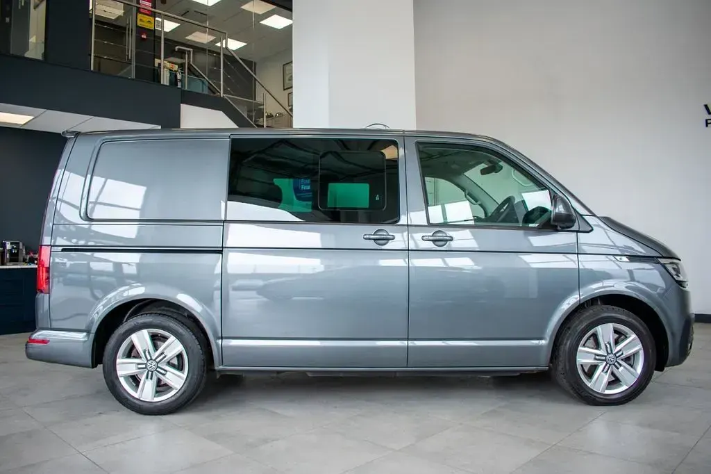 Used VW T6.1 Highline 150 HP (110 kW) 2023 Grey Van