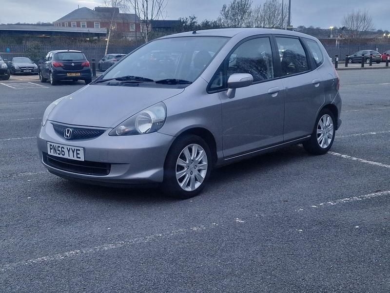Used Honda Jazz SE 2006 Silver Hatchback