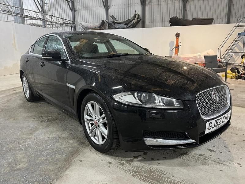 Used Jaguar XF Luxury 240 HP (176 kW) 2012 Black Sedan