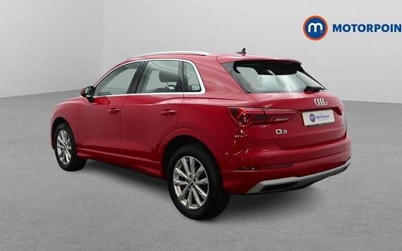 Used Audi Q3 Sport 190 HP (139 kW) 2019 Red SUV