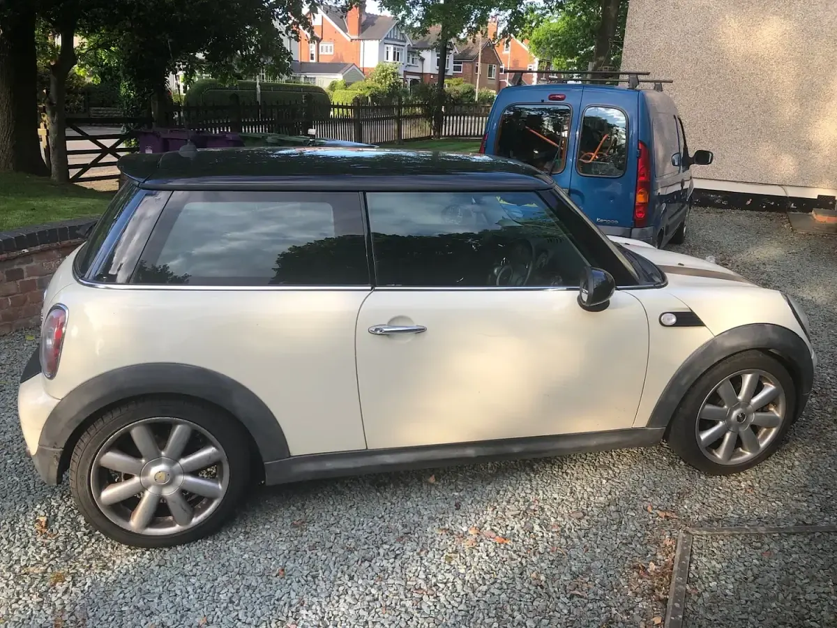 Used Mini Cooper Hatch 2007 White Hatchback