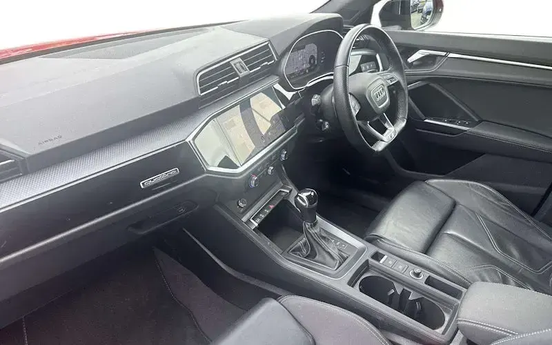 Used Audi Q3 Sportback Black Edition 190 HP (139 kW) 2023 Red SUV
