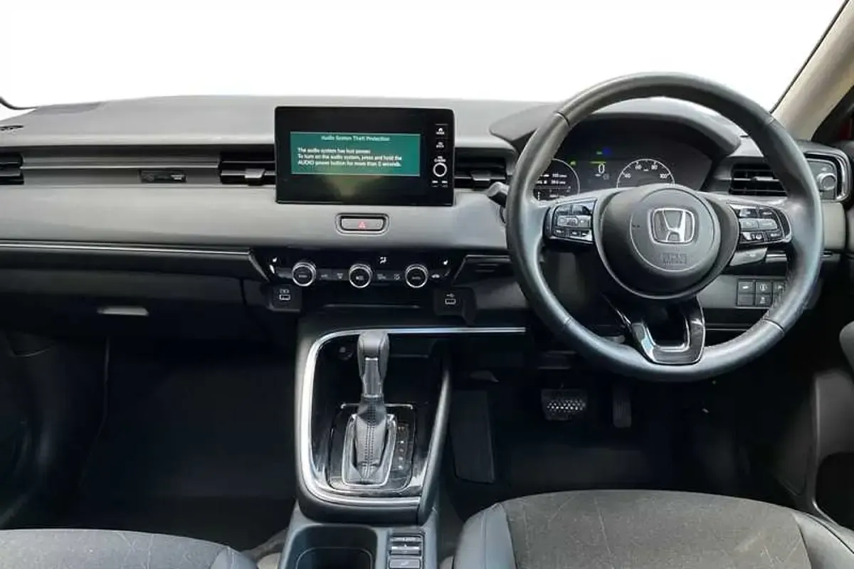 Used Honda HR-V Advance 131 HP (96 kW) 2023 Red SUV