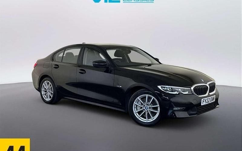 Used BMW 330e Luxury Line 292 HP (214 kW) 2022 Black Sedan
