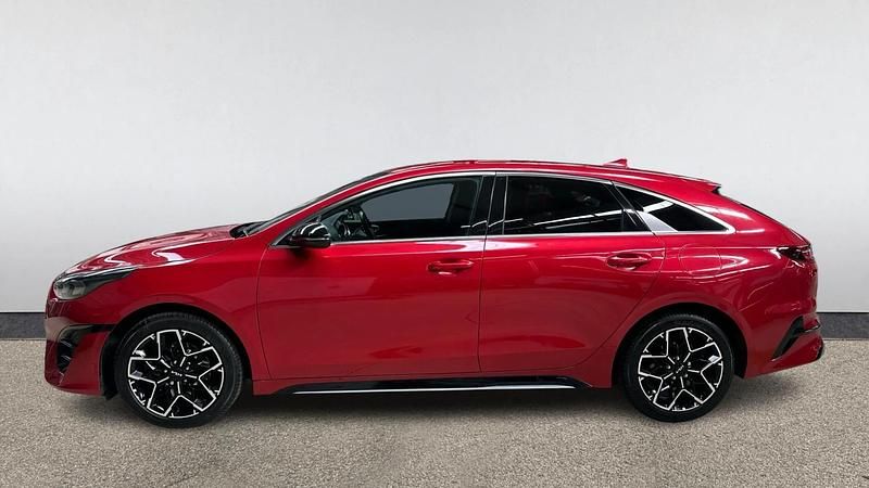 Used Kia ProCeed GT-Line 157 HP (115 kW) 2024 Red Estate