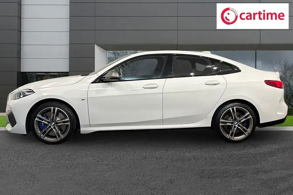 Used BMW M235 Comfort Edition 306 HP (225 kW) 2022 White Coupe