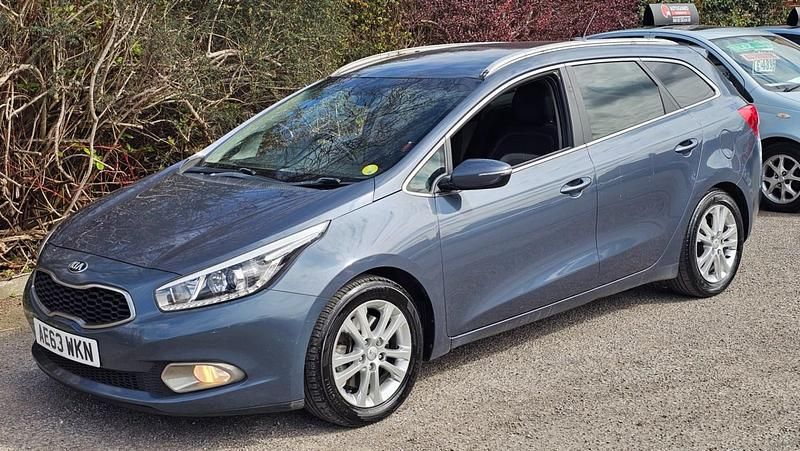 Used Kia Ceed 2013 Blue Hatchback