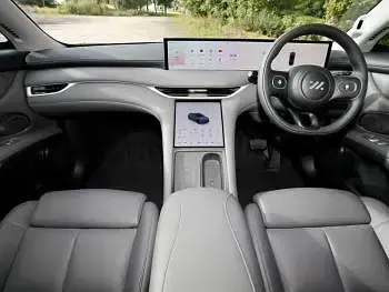 New MG IM6 552 kW (751 HP) 2026 Blue SUV