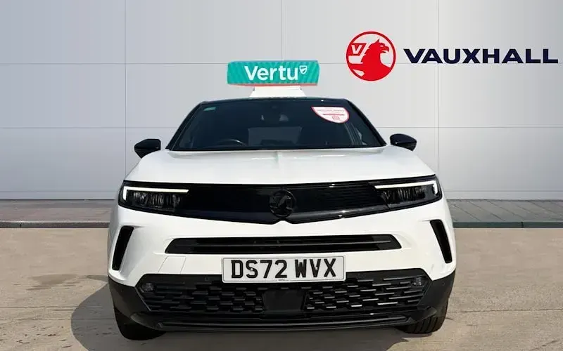 Used Vauxhall Mokka GS Line 131 HP (96 kW) 2022 White SUV