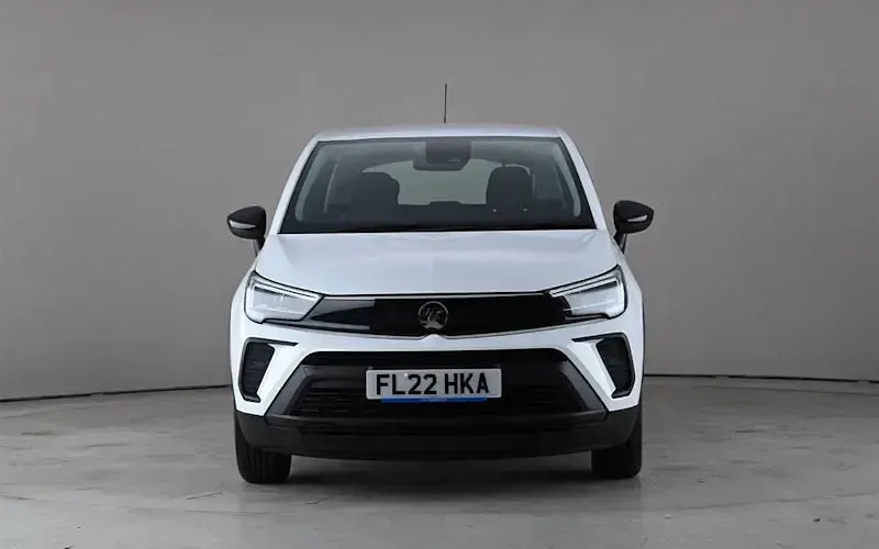 Used Vauxhall Crossland Design Edition 83 HP (61 kW) 2022 White SUV