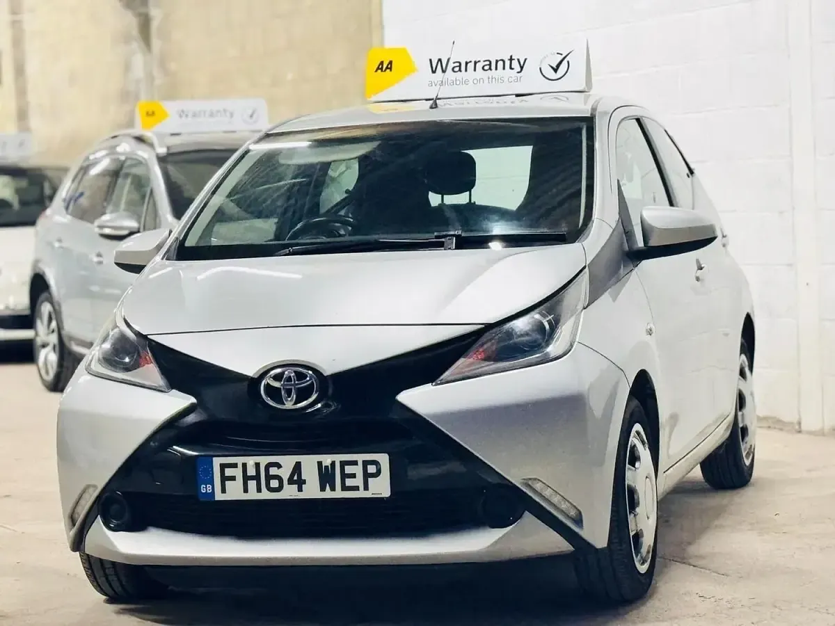 Used Toyota Aygo X-play 68 HP (50 kW) 2015 Silver Hatchback