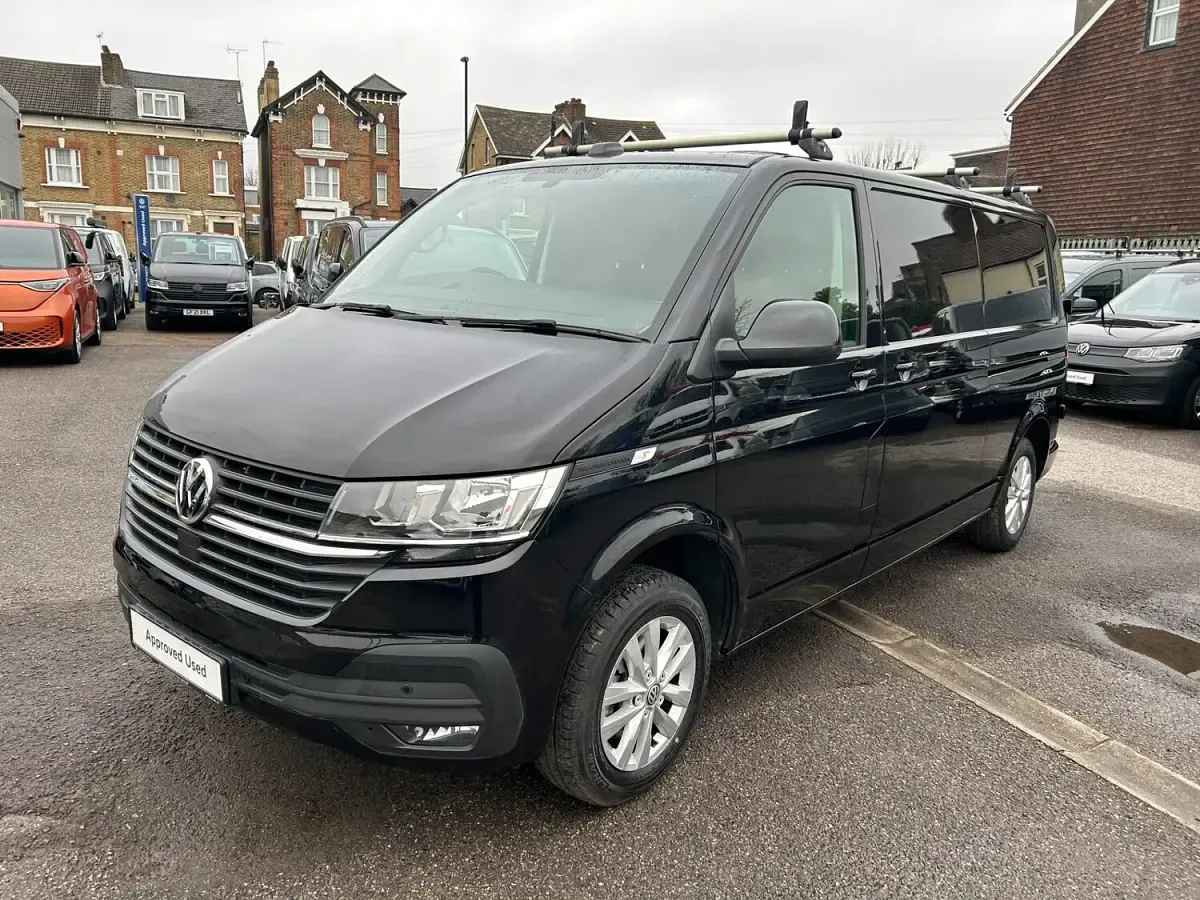 Used VW T6.1 Highline 150 HP (110 kW) 2021 Black Van