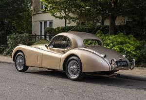 Begagnad Jaguar XK 162 HK (119 kW) 1952 Guld Sportkupé