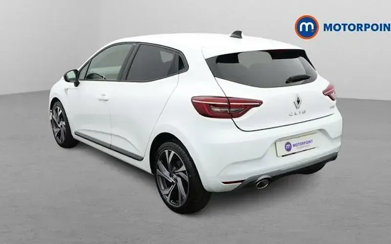 Used Renault Clio RS Line 90 HP (66 kW) 2023 White Hatchback