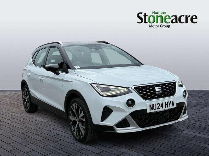 White Used 2024 Seat Arona Xperience Lux SUV | £15,995 (Fair price) - Image 1/4