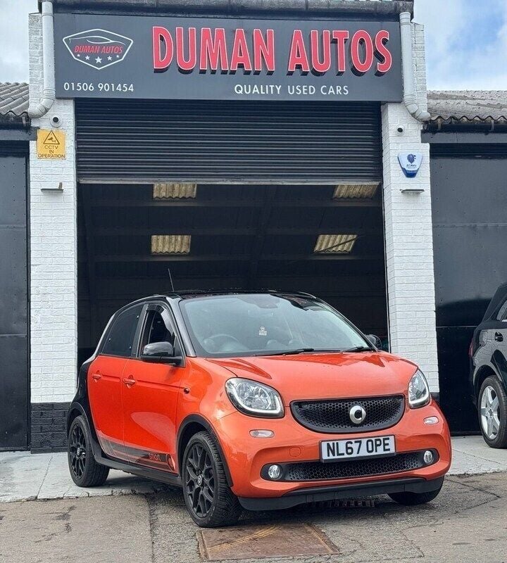 Black Used 2017 Smart ForFour Premium Hatchback | £9,995 (Expensive) - Image 1/4