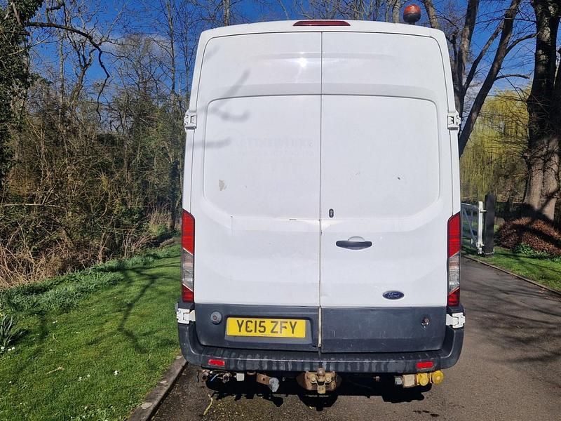 Usado Ford Transit 125 HP (91 kW) 2015 Branco Van