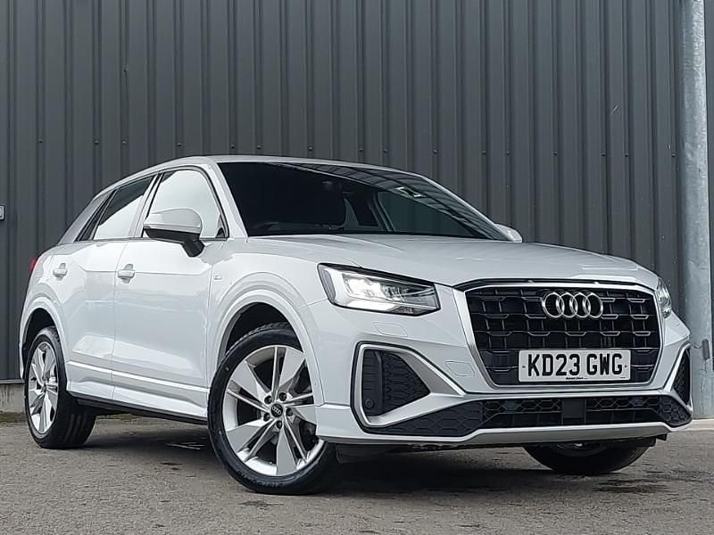 Used Audi Q2 S-Line 150 HP (110 kW) 2023 White SUV