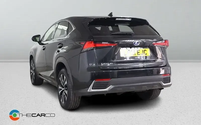 Used Lexus NX300h 197 HP (144 kW) 2021 Black SUV