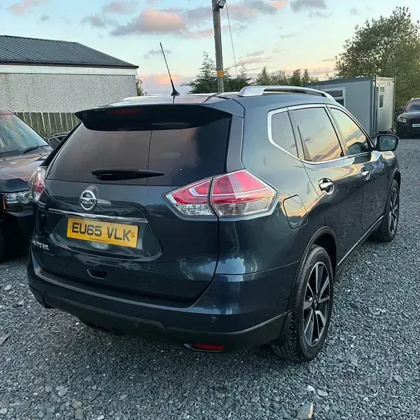 Used Nissan X-Trail N-TEC 130 HP (95 kW) 2015 Blue SUV