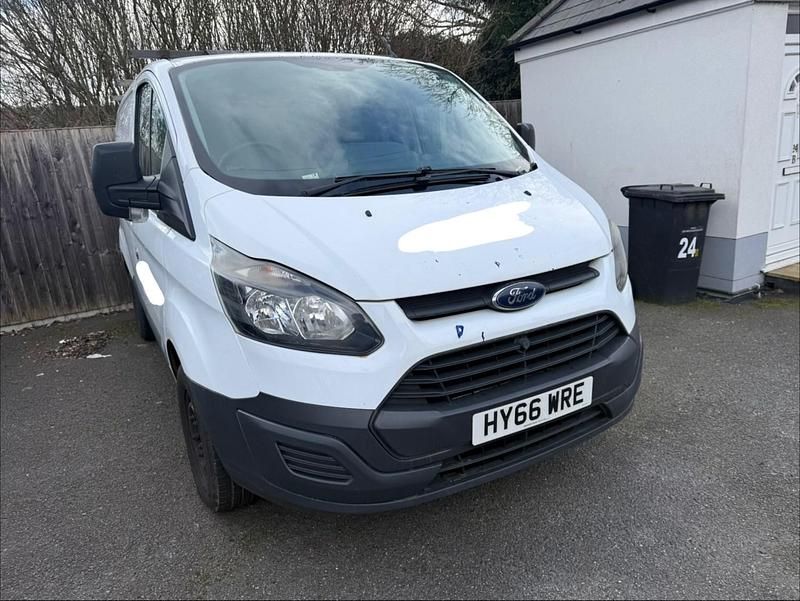 Used Ford Transit Custom 100 HP (73 kW) 2016 White Van