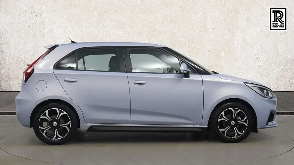 Käytetty MG MG3 Exclusive 106 HP (77 kW) 2023 Hopea Viistoperä