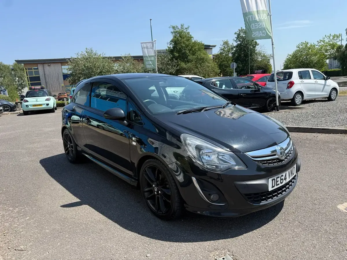 Used Vauxhall Corsa Edition 85 HP (62 kW) 2014 Black Hatchback