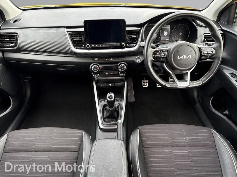 Used Kia Stonic GT-Line S 118 HP (86 kW) 2023 Yellow SUV