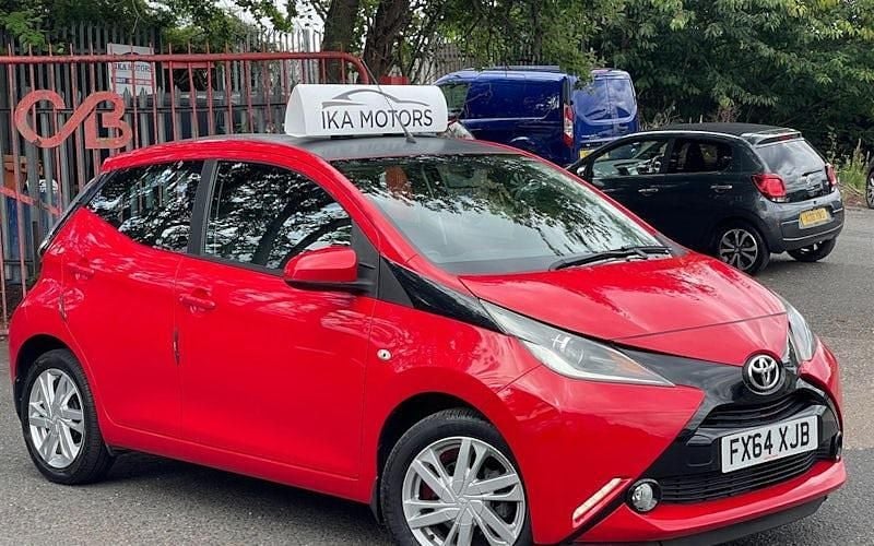 Used 2016 Toyota Aygo x-press Hatchback | £8,495 (Good price) - Image 1/4