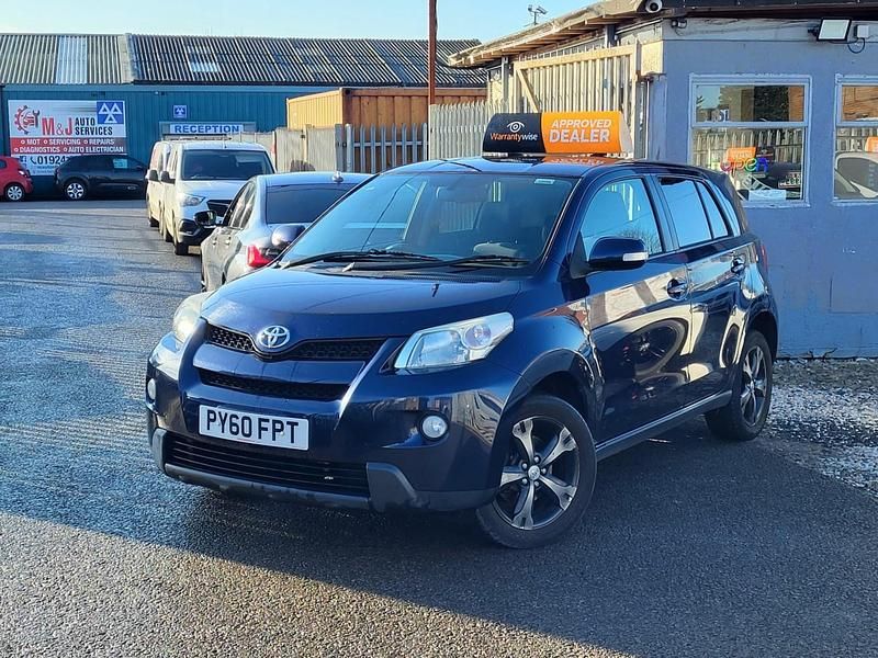 Used Toyota Urban Cruiser 2011 Blue Hatchback