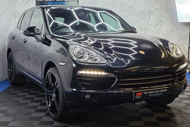 Usado Porsche Cayenne 245 HP (180 kW) 2014 Preto SUV