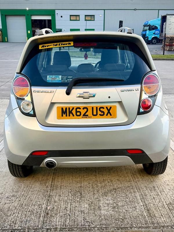 Used Chevrolet Spark LT 2012 Silver Hatchback