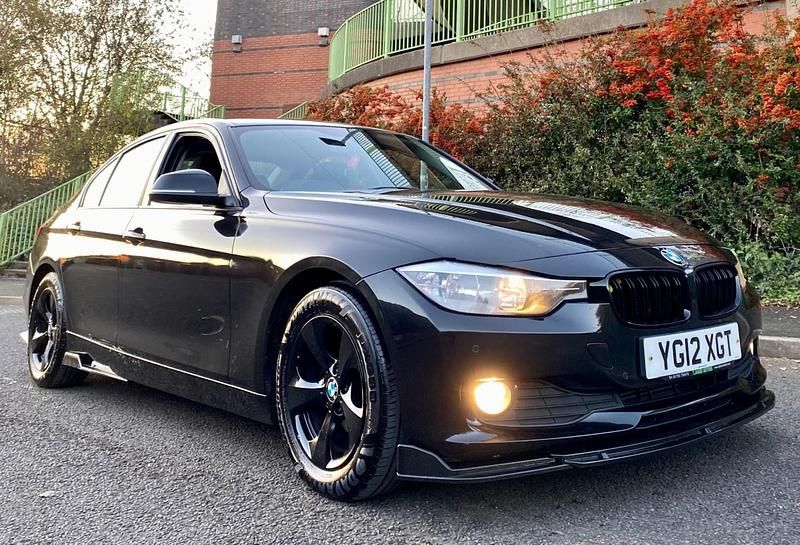 Black Used 2012 BMW 320 Efficient Dynamics Sedan | £4,145 (Fair price) - Image 1/4