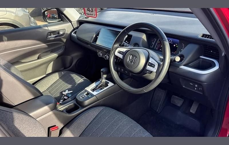 Used Honda Jazz Hybrid 109 HP (80 kW) 2021 Red Hatchback