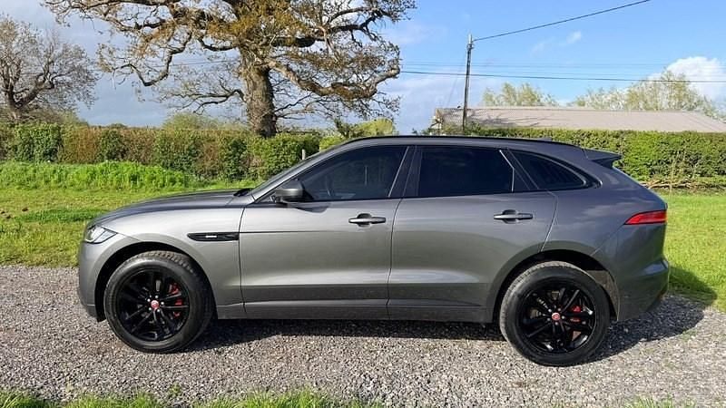 Used Jaguar F-Pace R-Sport 180 HP (132 kW) 2018 Grey SUV