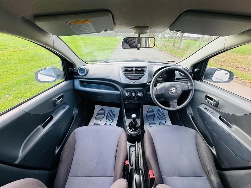 Used Suzuki Alto 2013 White Hatchback
