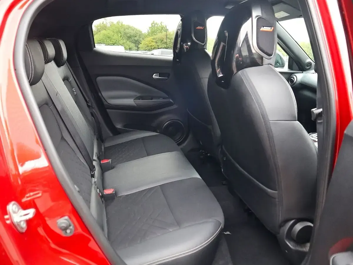 Used Nissan Juke Tekna 115 HP (84 kW) 2021 Red SUV