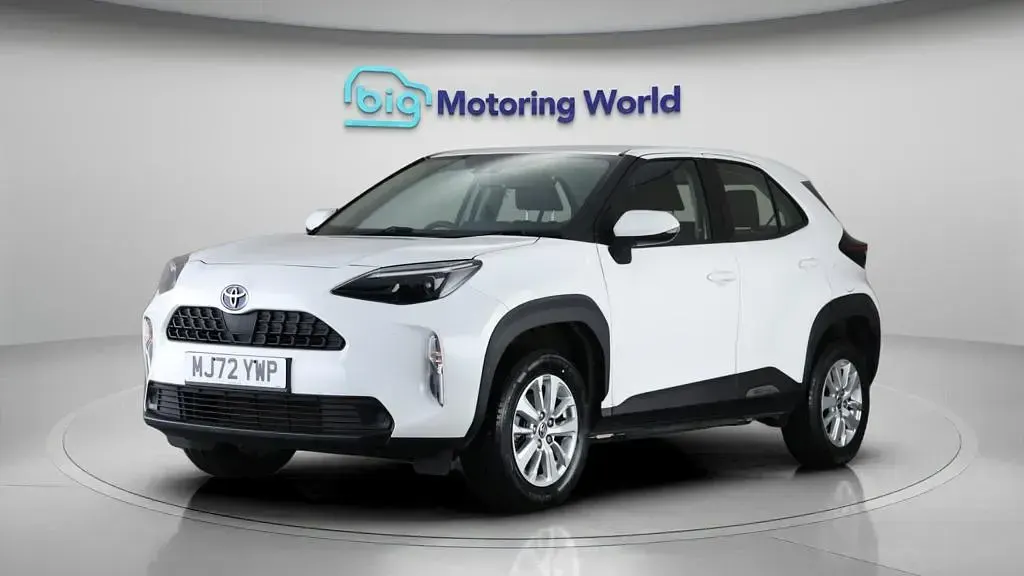 Used Toyota Yaris Cross 116 HP (85 kW) 2022 White SUV