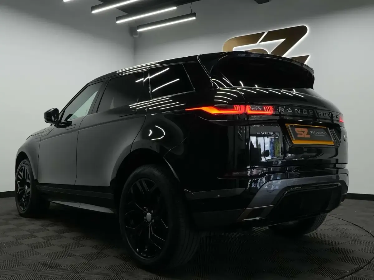 Used Land Rover Range Rover evoque SE Dynamic 2019 Black SUV