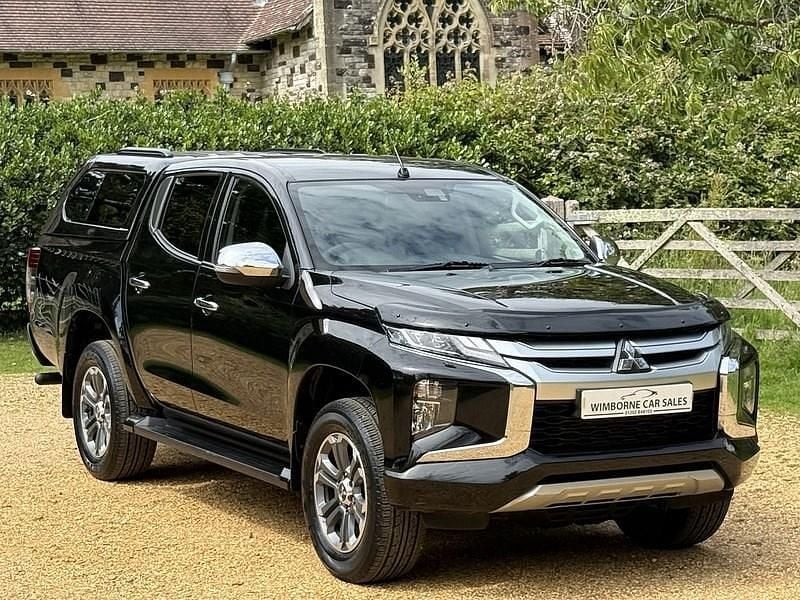 Black Used 2020 Mitsubishi L200 Pickup | £17,495 (A bit pricey) - Image 1/4