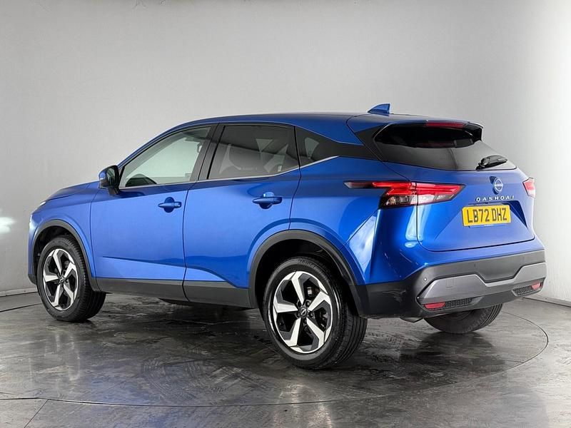 Used Nissan Qashqai N-Connecta 140 HP (102 kW) 2022 Blue SUV