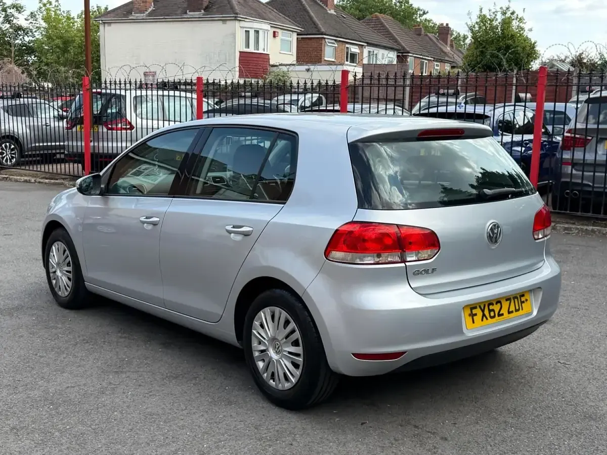 Used VW Golf VII S 85 HP (62 kW) 2012 Silver Hatchback