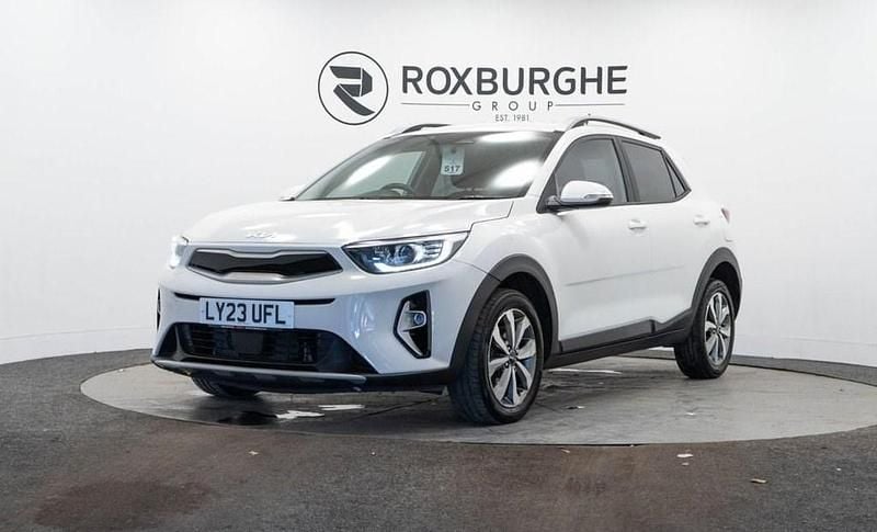 Used Kia Stonic 99 HP (72 kW) 2023 White SUV